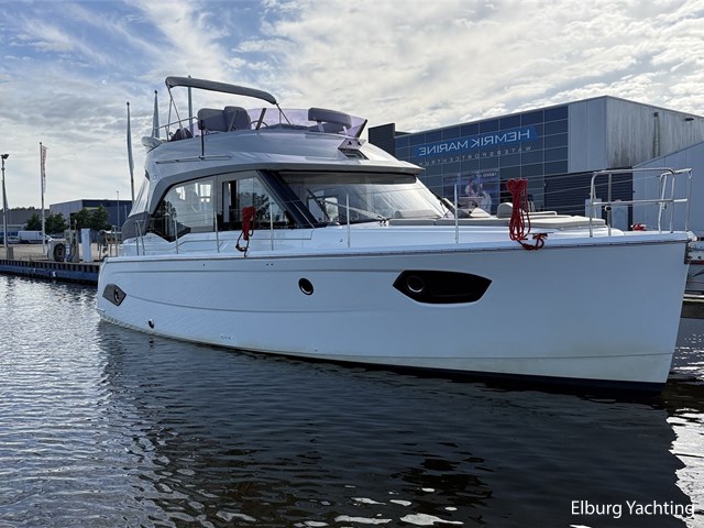 Bavaria E40 - Flybridge