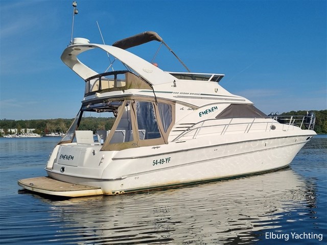 Sea Ray 400 sedan flybridge